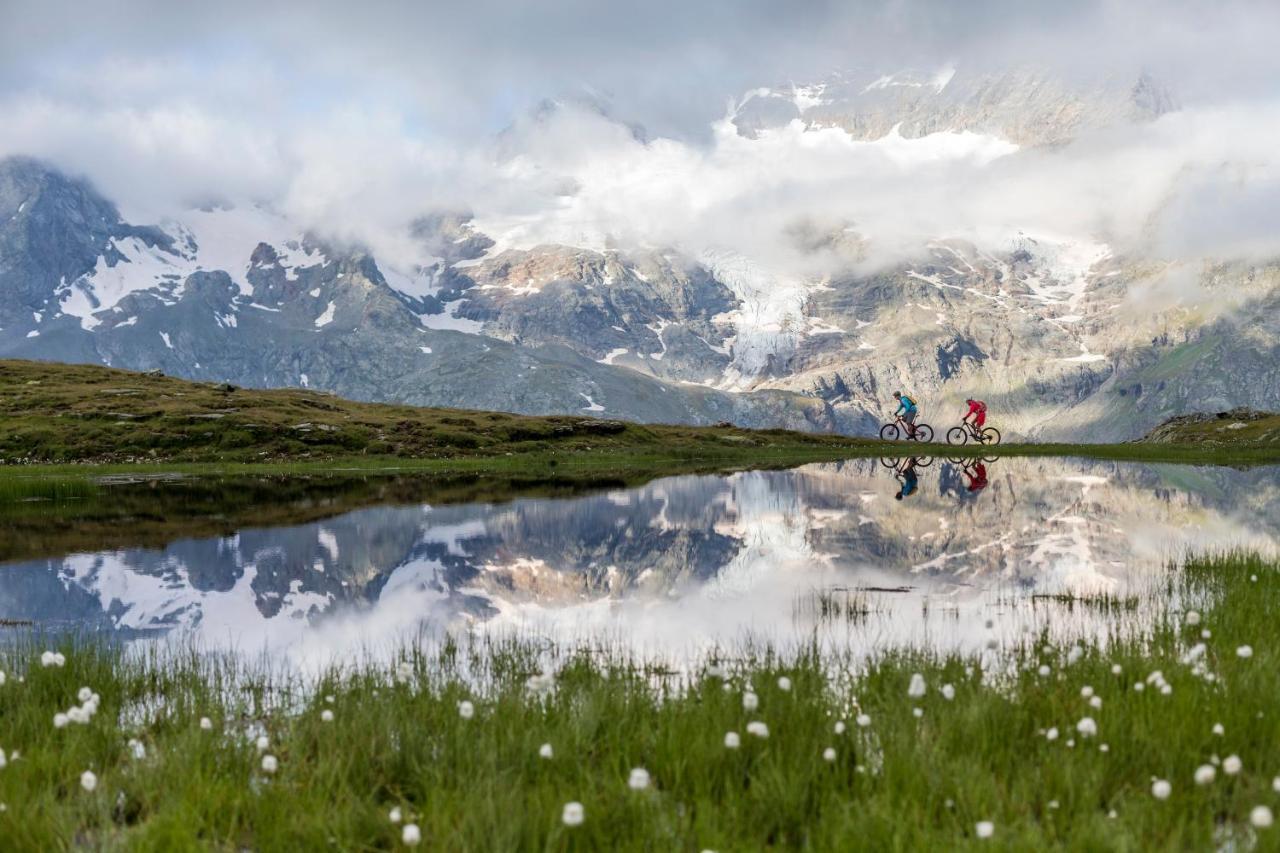 Schloss Hotel & Spa Pontresina Luaran gambar